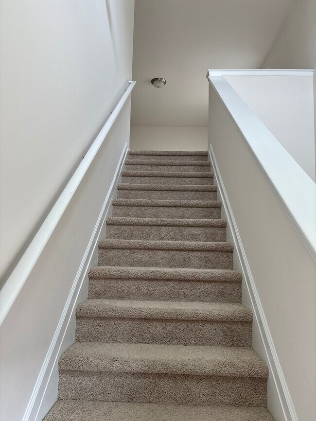 Building Photo - 68 Harvest Moon Dr