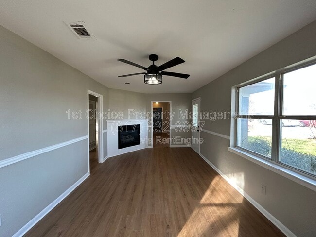 Building Photo - 5929 Gayle Dr