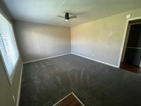 Building Photo - 2711 Orchard Dr