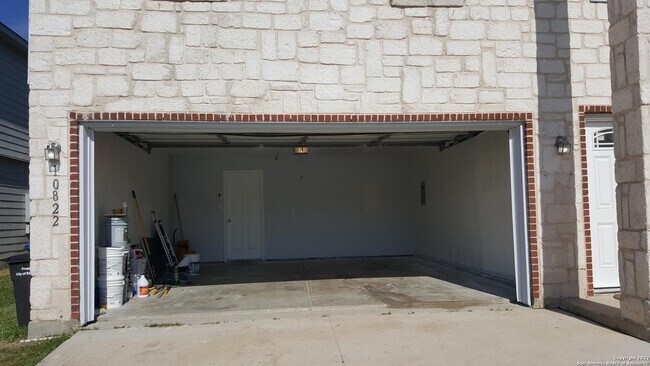 Building Photo - 10822 Rindle Ranch