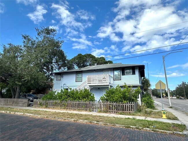 Primary Photo - 999 Dr. M.L.K. Jr St S