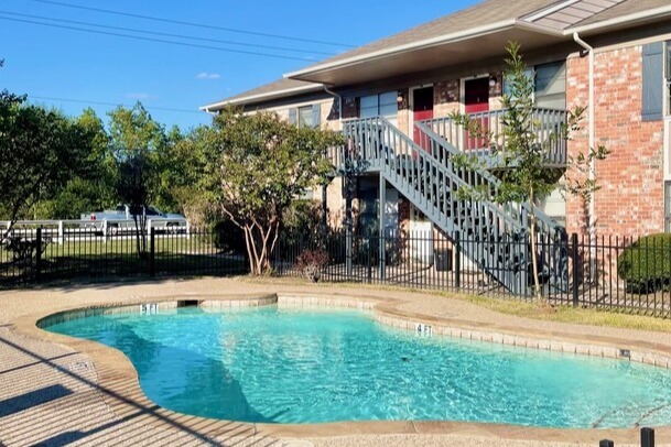 Primary Photo - Tomball Ranch Apartments