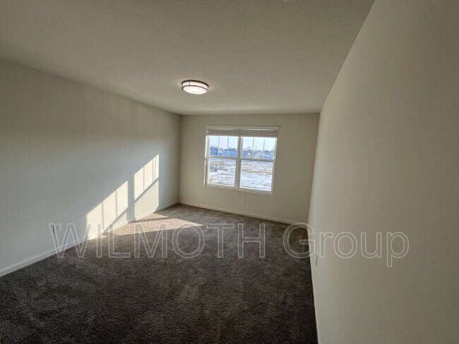 Building Photo - 5374 Noble Crossing Pkwy W