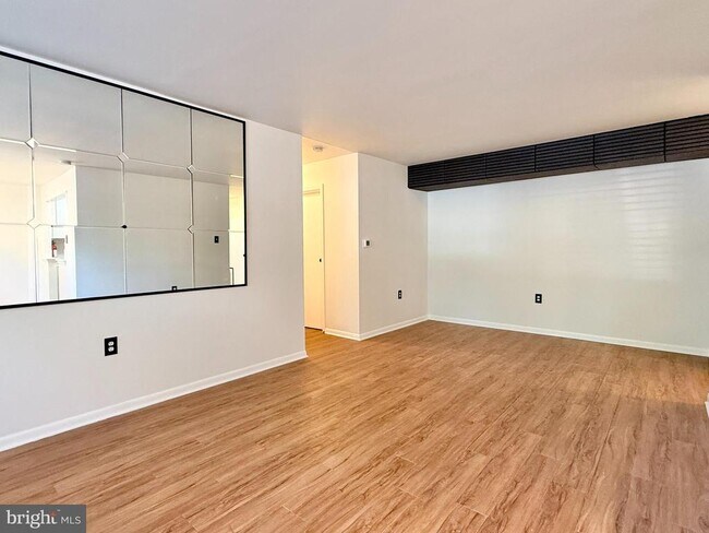 Building Photo - 316 White Horse Pike