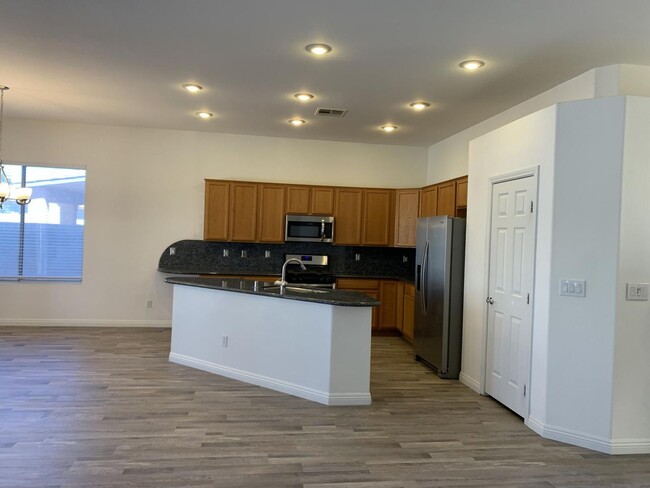 Building Photo - Single Story Northwest Home