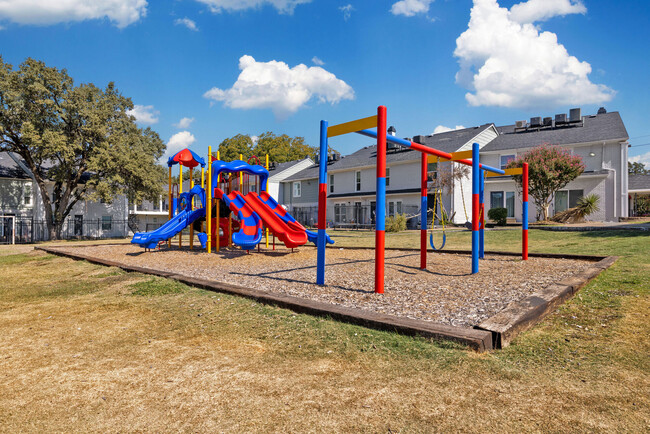 Building Photo - Azul Apartment Homes