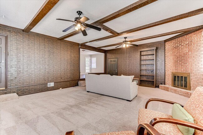 Building Photo - 2705 Bolling Rd
