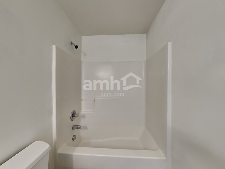 Building Photo - 1129 Rutledge Landing Dr