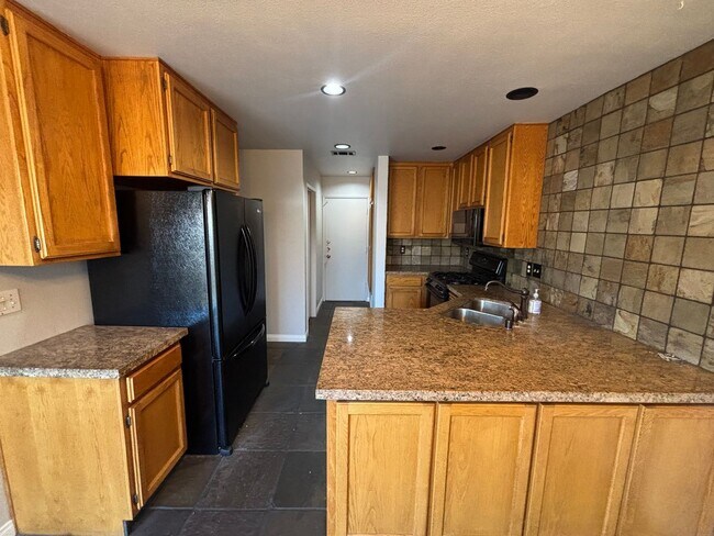 Building Photo - 22832 Banyan Pl