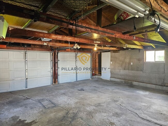 Building Photo - Charming 3-Bedroom Ranch with Detached Gar...