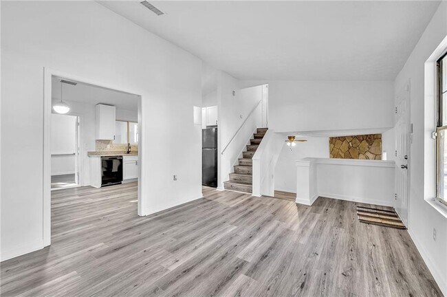 Building Photo - 3959 Wood Path Dr