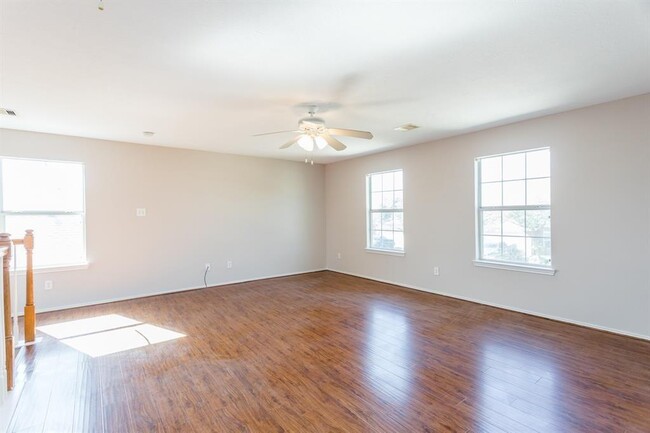 Building Photo - 4546 Newhope Terrace Ln