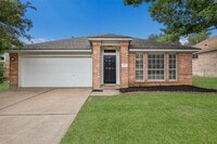 Building Photo - 1810 Coral Dr
