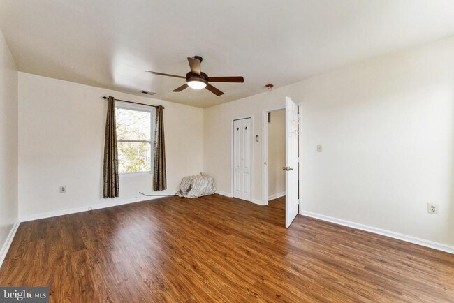 Building Photo - 725 Florida Ave NE