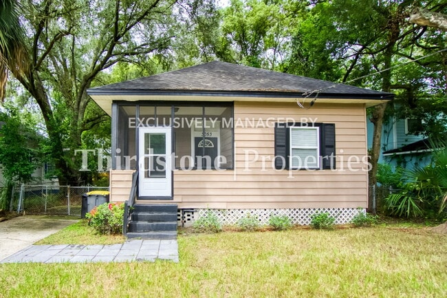 Building Photo - 3053 Gilmore St