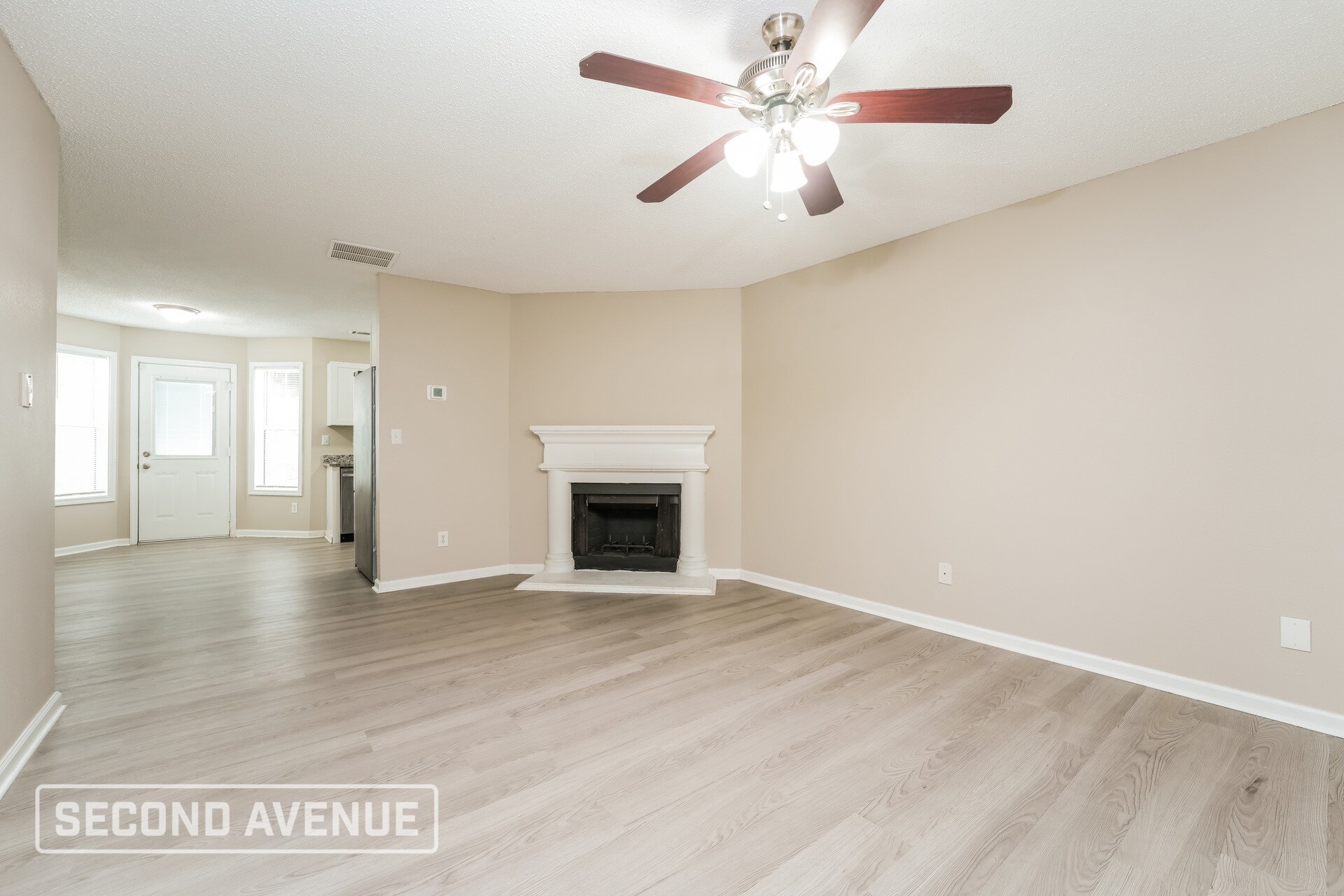 Building Photo - 3673 Walnut Creek Way