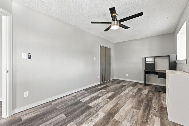 Building Photo - $2,040.95- 4 Bed, 2 Bath Home in CO Springs with Big Fenced-in Yard!