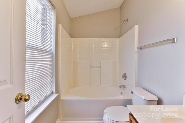 Building Photo - 9522 Bird Watch Ln