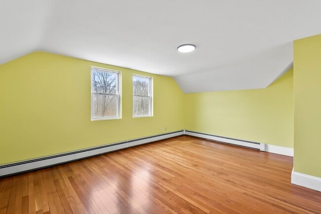 Building Photo - 515 Winthrop St