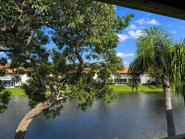 Building Photo - North Naples Condo for Rent- 2 Bedroom in Piper's Grove