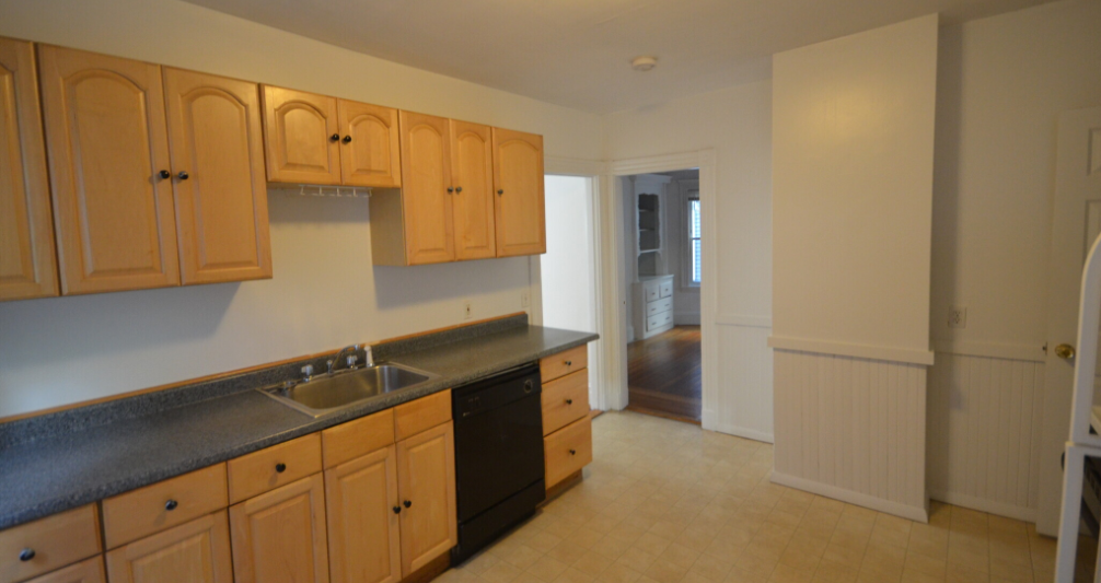 Building Photo - 10 Cambridge Ter