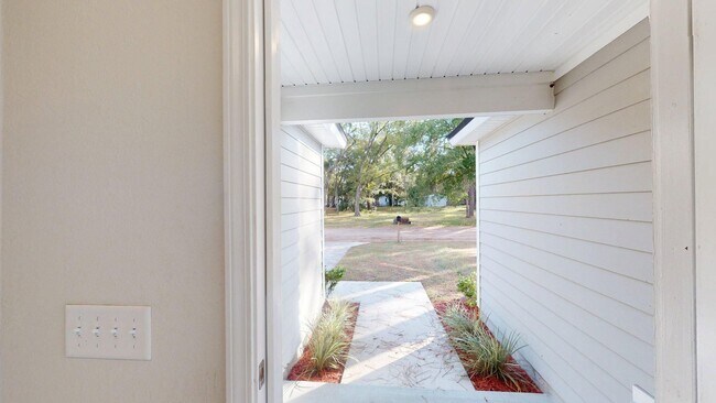 Building Photo - 3BR/ 2BA House - Jacksonville - Available NOW!