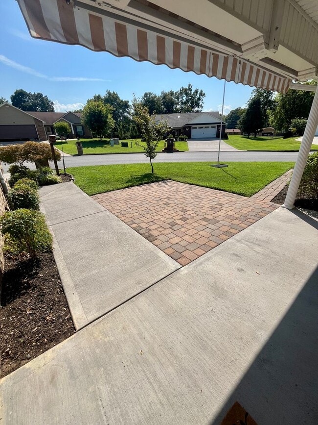 Building Photo - Quiet Neighborhood Charm with Everyday Con...