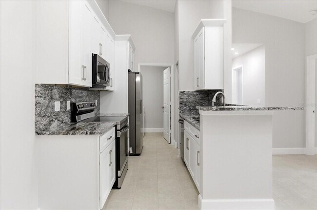 Building Photo - 2504 Grassy Point Dr