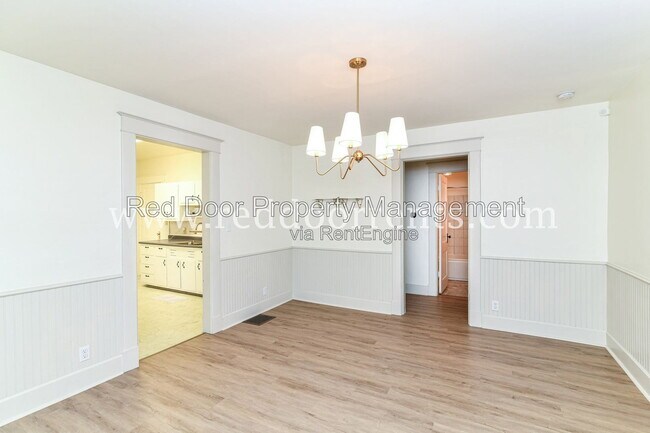 Building Photo - 1028 N Kealing Ave