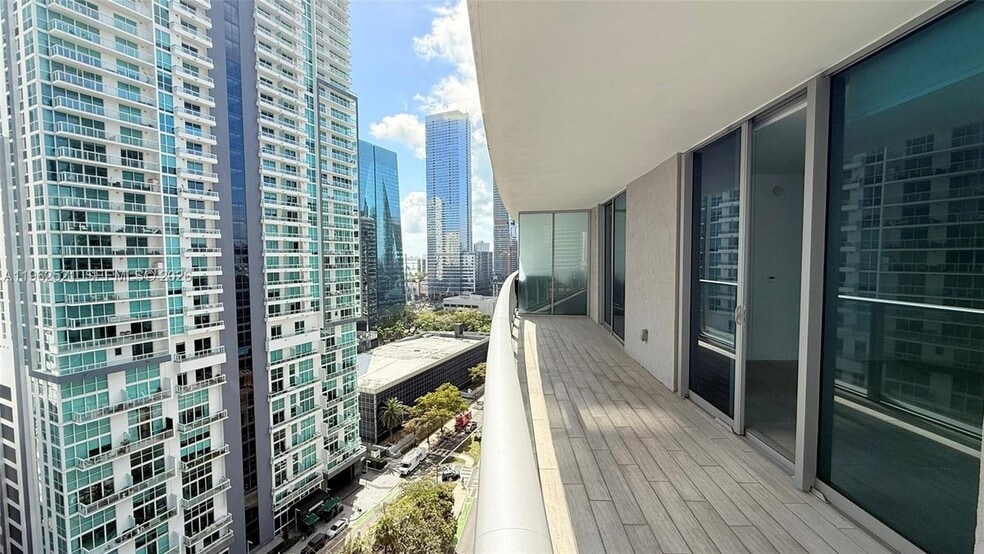 Building Photo - 1100 S Miami Ave