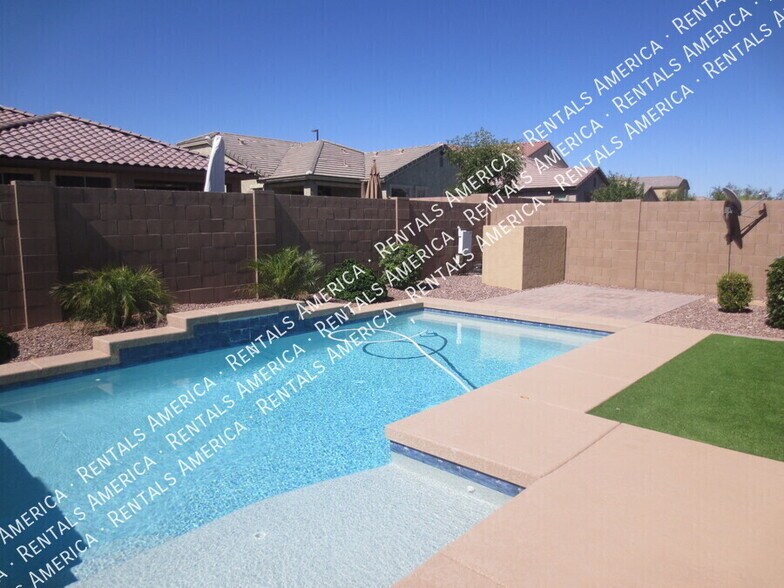 Building Photo - 3636 E Lodgepole Dr