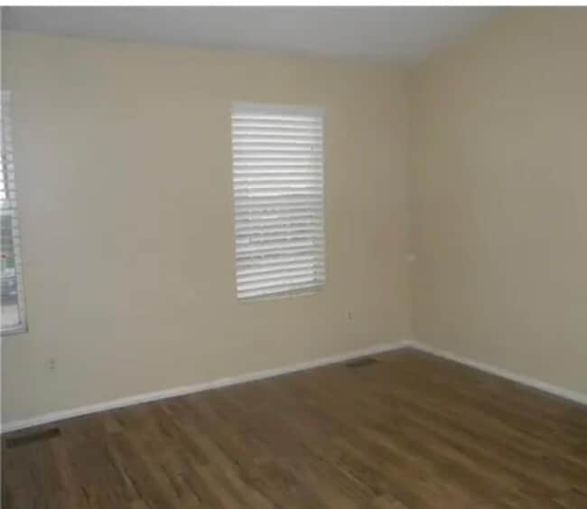 Building Photo - 1455 Inverness Dr
