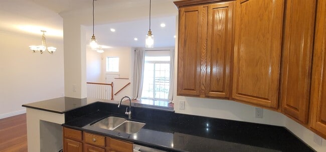 Building Photo - 9 McMartin Ct
