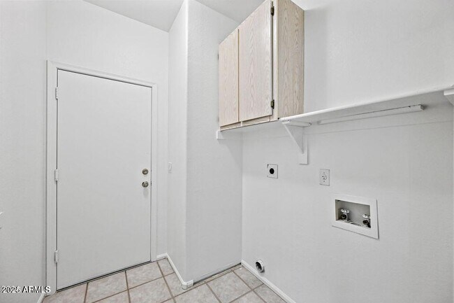 Building Photo - 3920 N 113th Ave