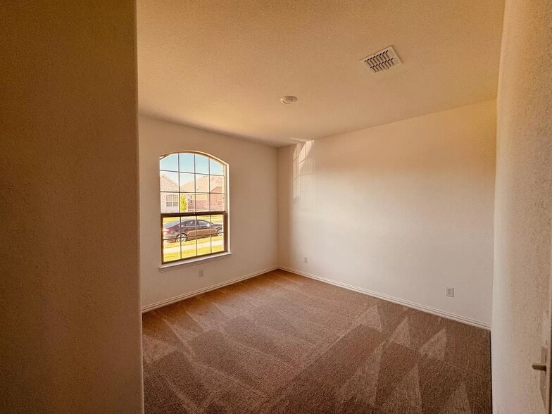 Building Photo - 4812 Sagerun Dr