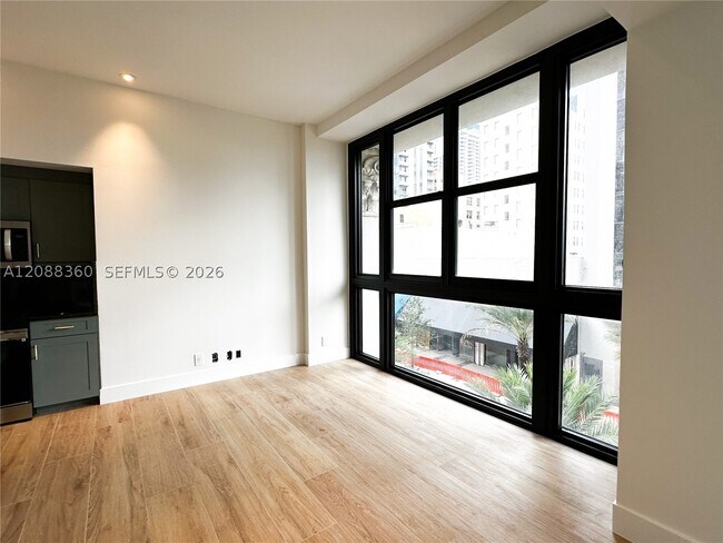 Building Photo - 111 E Flagler St
