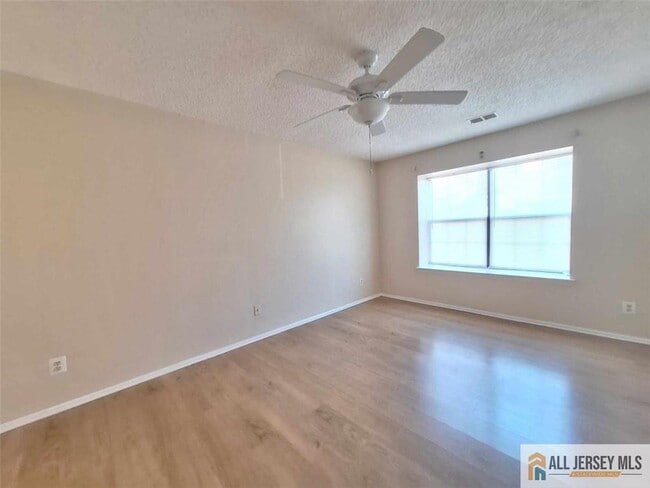 Building Photo - 511 Sunshine Ct