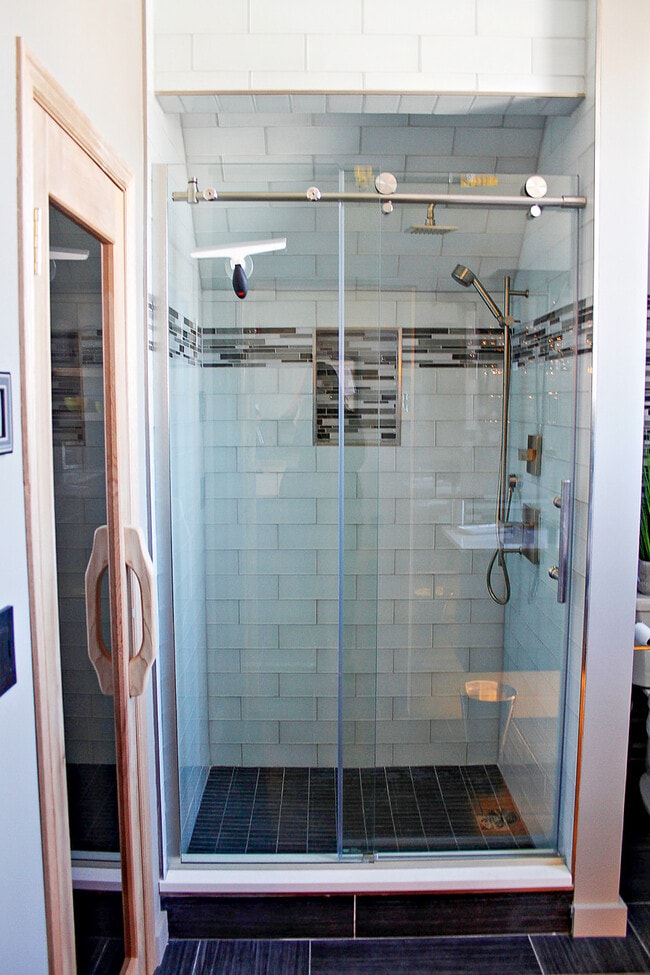 Building Photo - 517 Ocean House Rd