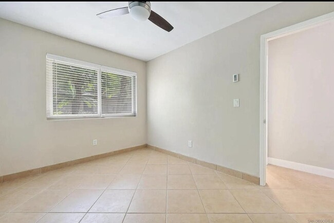 Building Photo - 7555 Linda Vista Rd