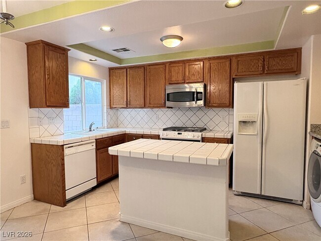 Building Photo - 6657 Melodic Ct