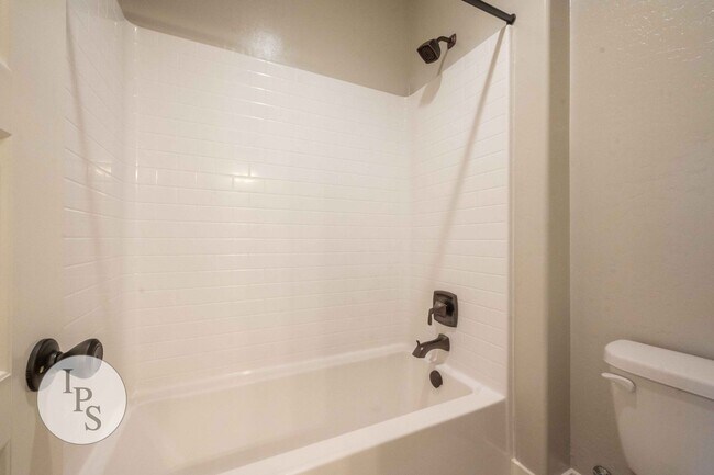 Building Photo - Madera Tesoro Viejo - Beautiful Hillside Village 2-Story Home, 4BR/3BA, SOLAR, Community Pool + L...