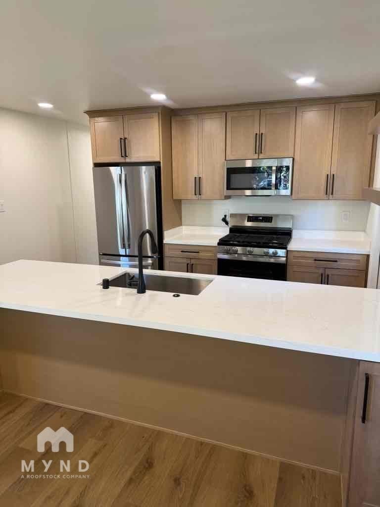 Building Photo - 2262 Bonifacio St