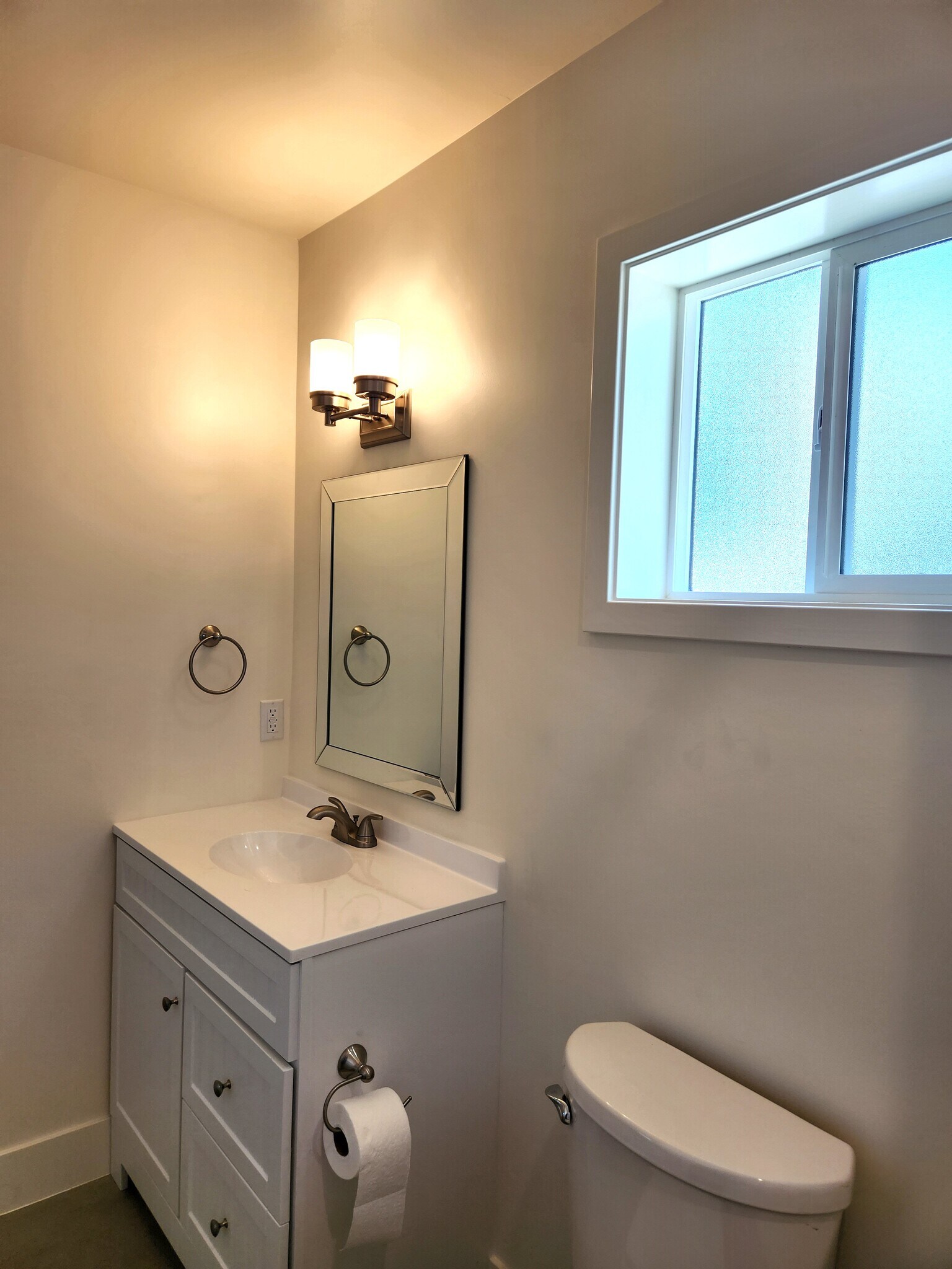 Building Photo - 6235 Aura Ave