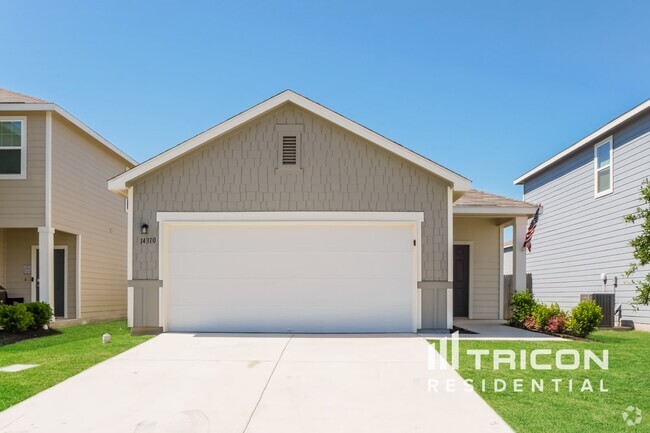 Building Photo - 14310 Palm Ridge