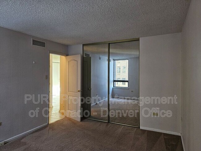 Building Photo - 1020 15th St