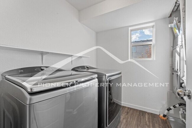 Building Photo - 6684 Thicket Pass Ln