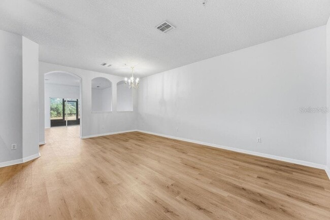 Building Photo - 2795 Oakwater Dr