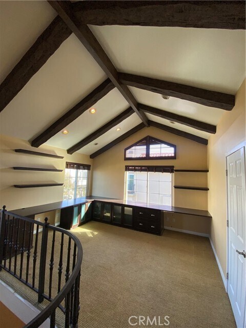 Building Photo - 6031 Shadowbrook Cir