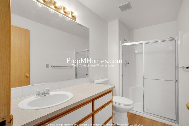 Building Photo - Spacious Updated Three Bedroom in Cully - ...