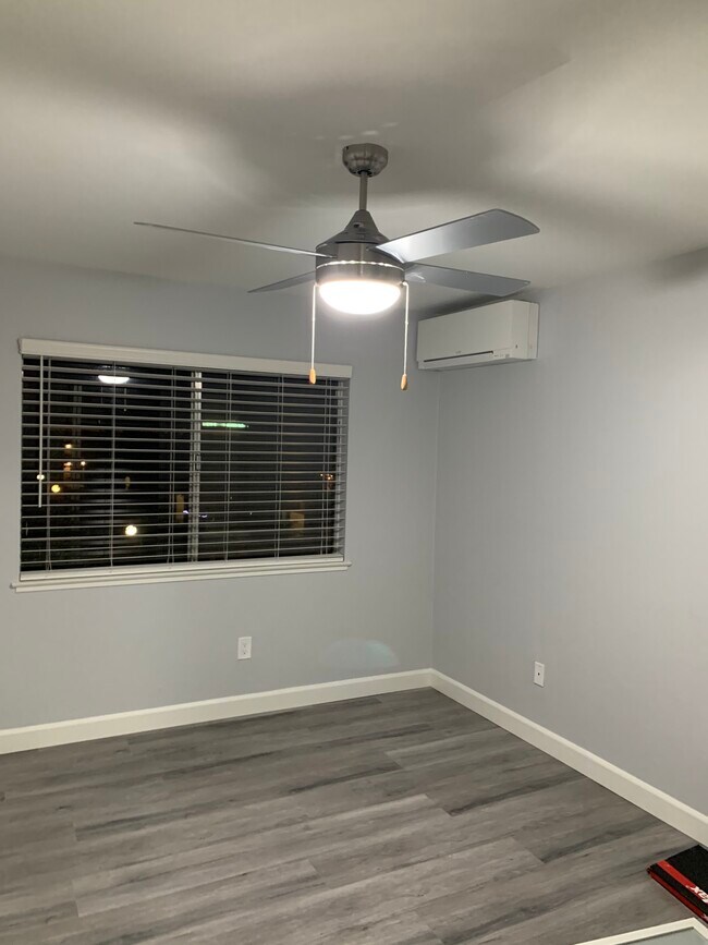 Building Photo - 12200 Montecito Rd